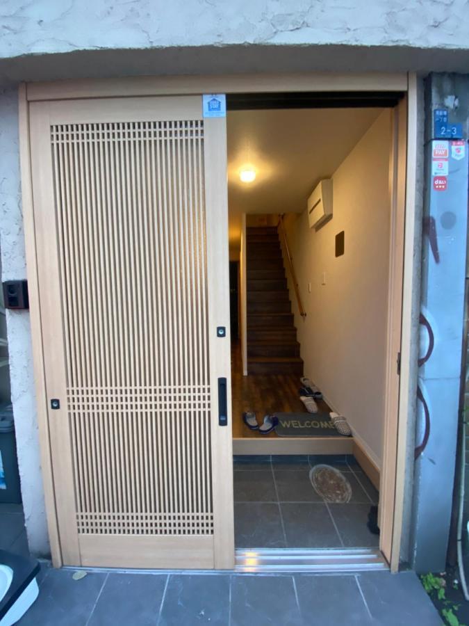 ロッジ蔵123 心斎橋駅徒歩5分 新築一軒家貸切2階建て3Ldk 76M2 道頓堀徒歩8分 中央区南船場 Osaka Esterno foto